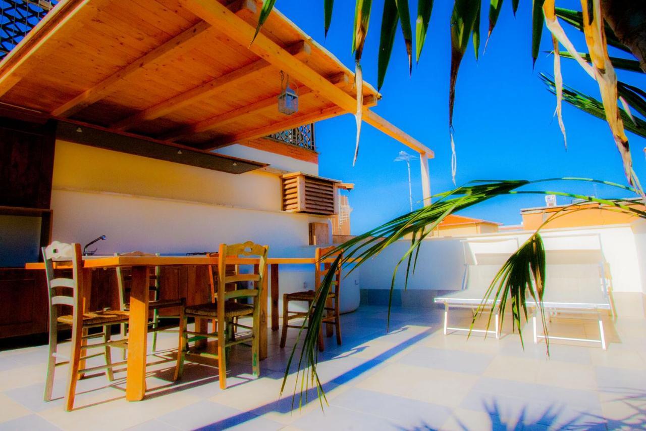 "Sea & Center" Free Beach, Wifi, Mini Pool, Roof Terrace, Ladispoli, Rome Экстерьер фото